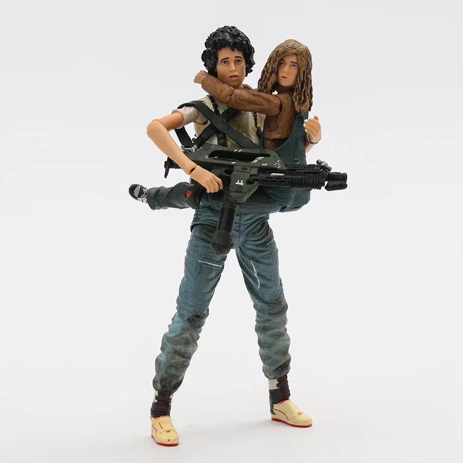 NECA Aliens Ellen Ripley Rescuing Newt Deluxe 7In Action Figure Set