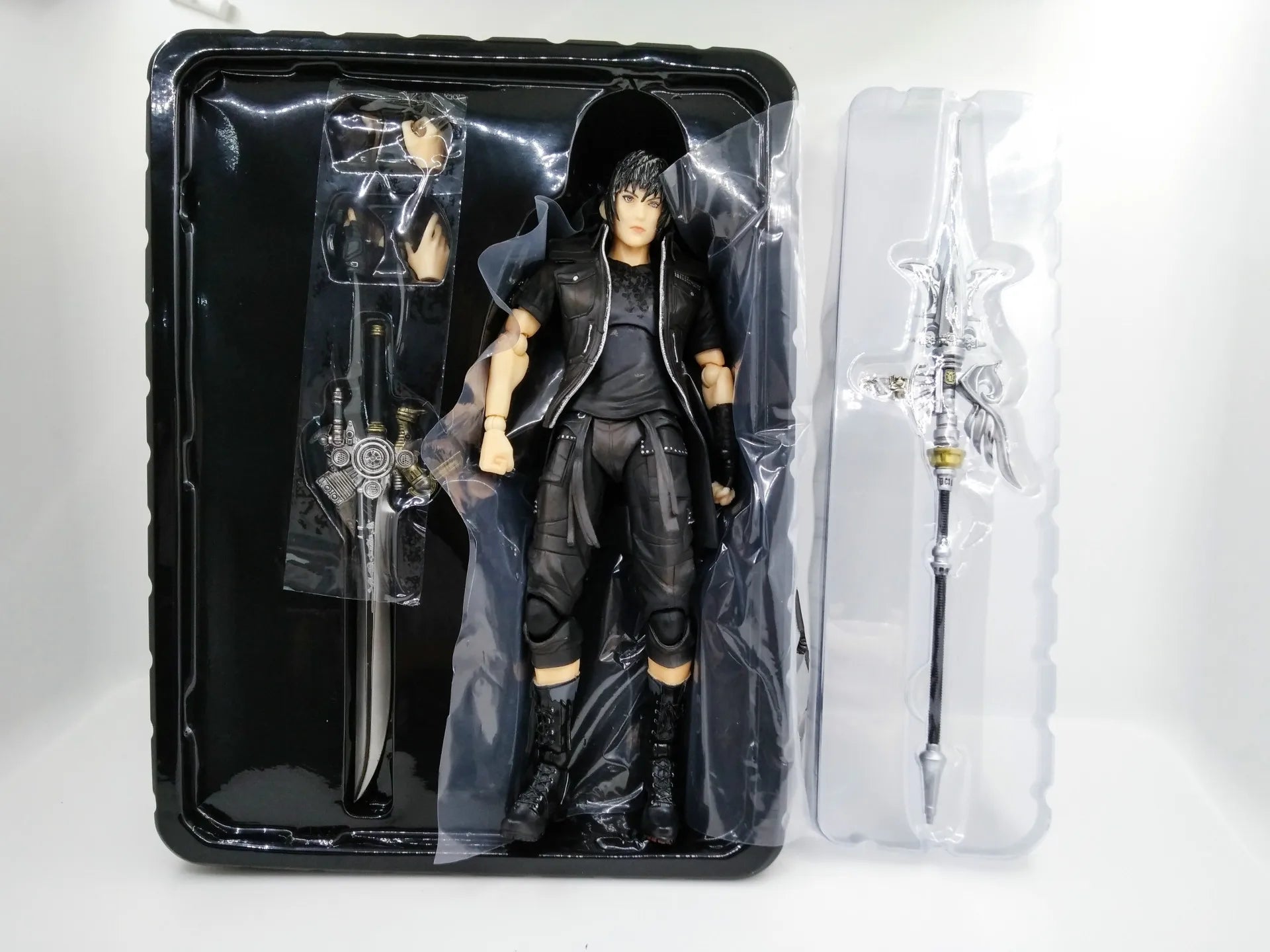PLAY ARTS Figure XV Noctis Lucis Caelum Action Figure Model Toys Joint Movable Doll Bookshelf Ornament